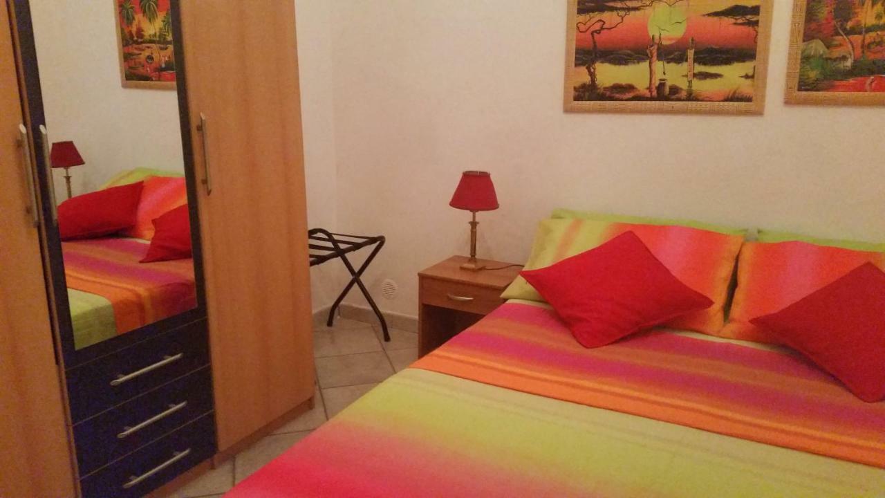Terrasini Siracasa Apartment
