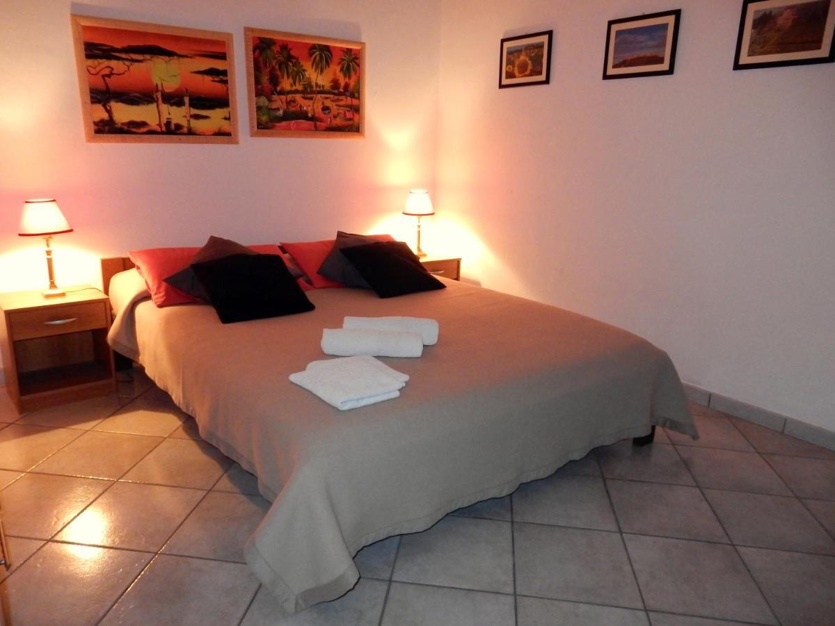 Terrasini Siracasa Apartment